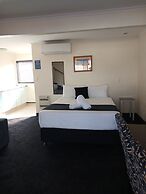 Palm City Motor Inn