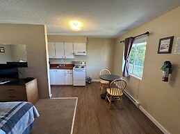 Island West Resort