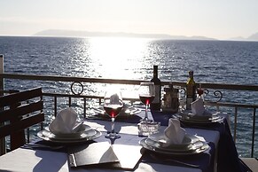 Beach Hotel Plaza