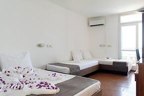 Beach Hotel Plaza