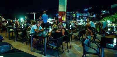 Beach Hotel Plaza