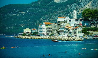 Beach Hotel Plaza