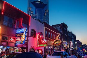 Hyatt Place Nashville Downtown
