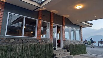 Cemara Indah Hotel