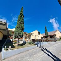 Cemara Indah Hotel