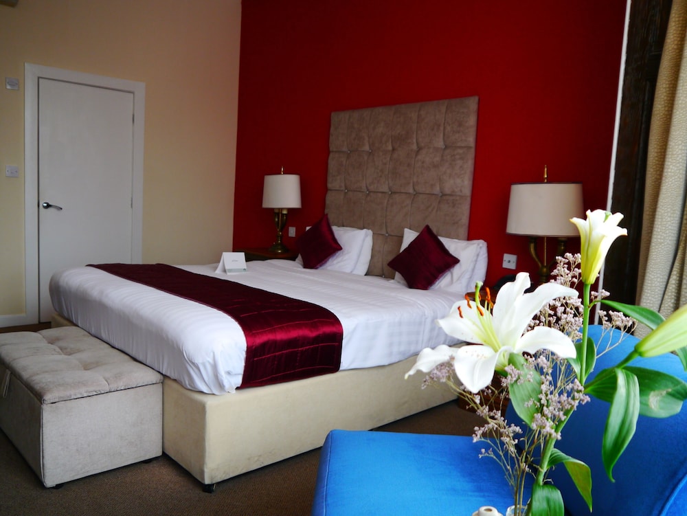 The Pearl Hotel