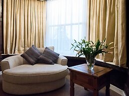 The Pearl Hotel