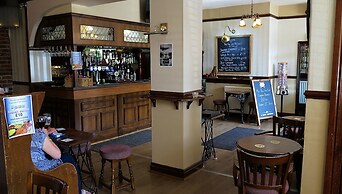 The Fox & Hounds