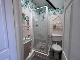 Greylands Guest House