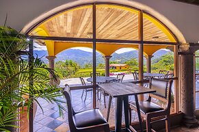 Los Establos Boutique Resort- All Inclusive