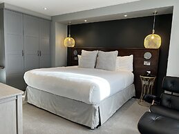 The Orchard Hotel & Restaurant