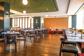 The Orchard Hotel & Restaurant