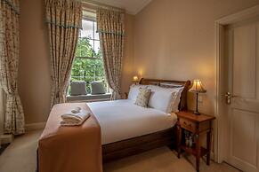 The Orchard Hotel & Restaurant