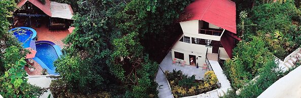 Hotel La Colina