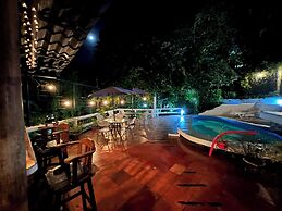 Hotel La Colina
