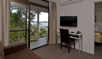 Breakwater Motel