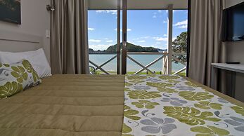 Breakwater Motel
