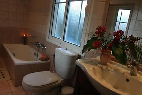 Aegli Hotel