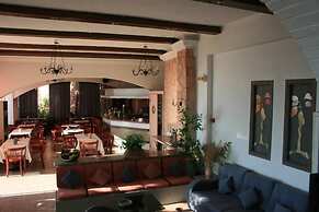 Aegli Hotel