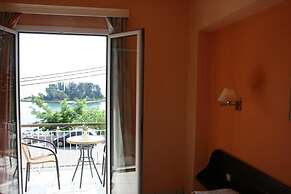 Aegli Hotel