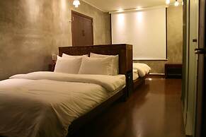 Zip Hotel