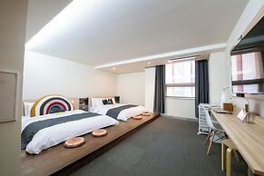 Metro Hotel