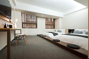 Metro Hotel