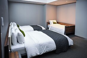Metro Hotel
