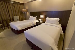 Mandarin Plaza Hotel