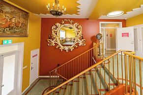Hostel B47