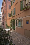 Rooms Duketis