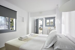 Kythnos Bay Hotel