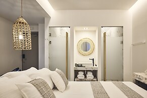 Kythnos Bay Hotel