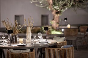 Kythnos Bay Hotel