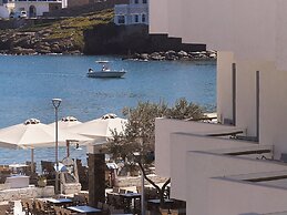 Kythnos Bay Hotel