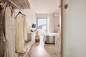 Kythnos Bay Hotel
