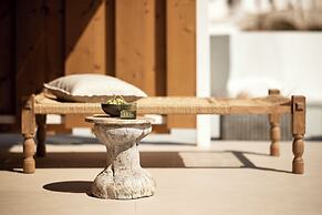 Kythnos Bay Hotel