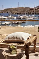 Kythnos Bay Hotel