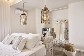 Kythnos Bay Hotel