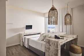 Kythnos Bay Hotel