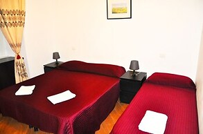 Romangelo 2 Hostel