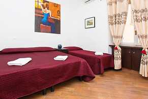 Romangelo 2 Hostel