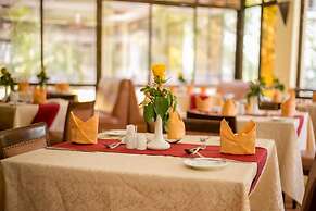 Waridi Paradise Hotel & Suites