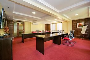 Waridi Paradise Hotel & Suites