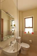 Waridi Paradise Hotel & Suites