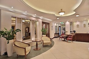 Retro Riverside Wellness Resort