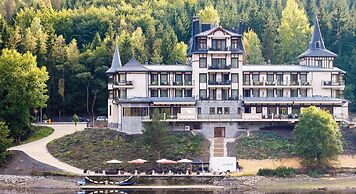 Retro Riverside Wellness Resort