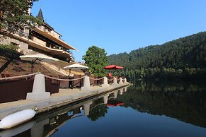 Retro Riverside Wellness Resort