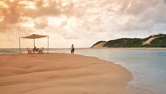 Machangulo Beach Lodge