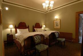 Craig's Royal Hotel